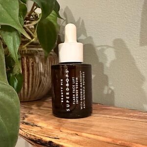 BRAND NEW ✨ Superdrop Flash Face Lift Serum